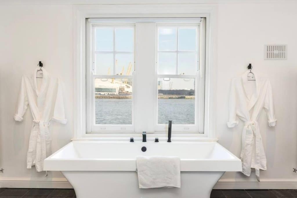 3 X Bedroom Riverside Flat With Hot Tub On Roof Terrace 伦敦 外观 照片